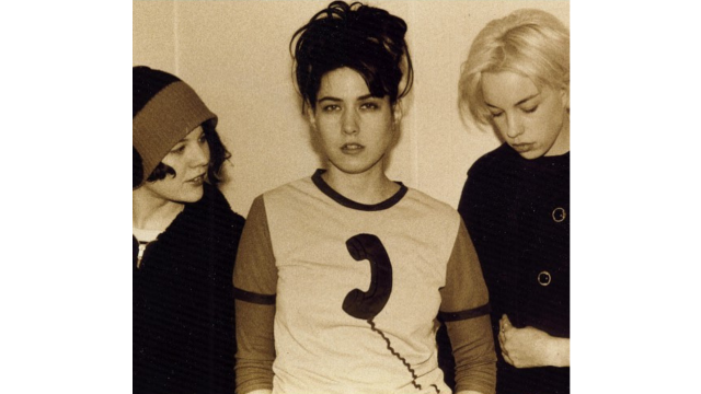 Fakta Soal Bikini Kill Band Punk Feminis Yang Baru Saja Reunian Kumparan
