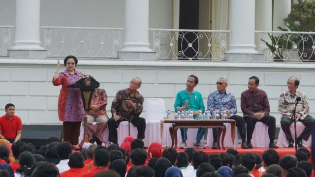 Salam Pancasila Yang Benar Menurut Megawati Kumparan