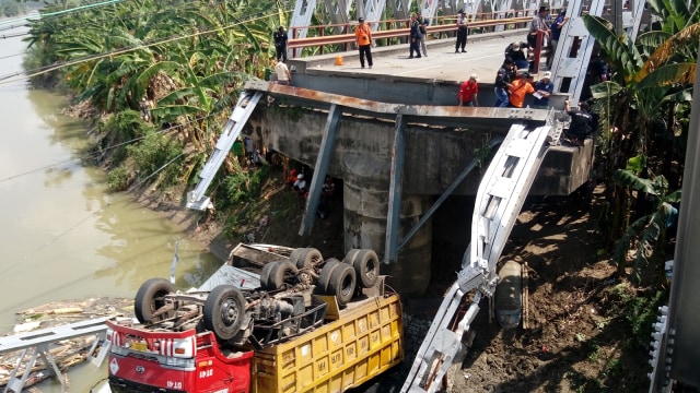 Perbaikan Jembatan Widang Tuban Yang Ambruk Perlu Waktu 1 5 Bulan