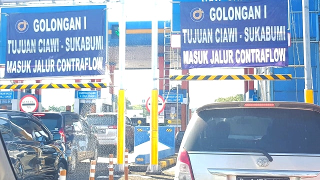 Kepadatan Antrean Exit Gerbang Tol Ciawi H Lebaran Mencapai Km