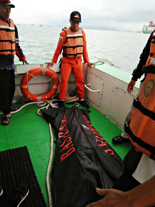 Orang Tewas Akibat Tabrakan Kapal Di Pelabuhan Merak Kumparan