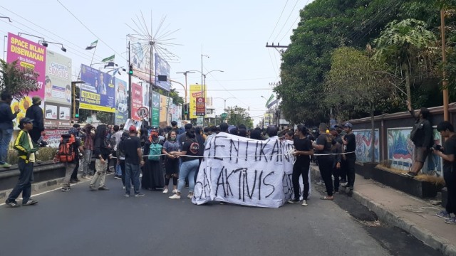 Foto Lautan Mahasiswa Di Aksi Gejayan Memanggil Yogyakarta Kumparan