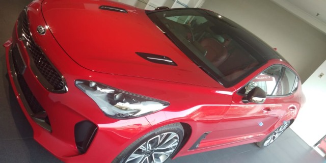 otomotif, Kia Stinger, industri otomotif