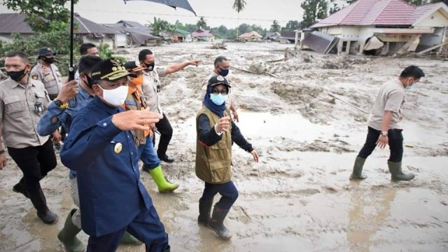 Banjir Bandang Masamba 12 Kilometer Jalan Terputus Kumparan