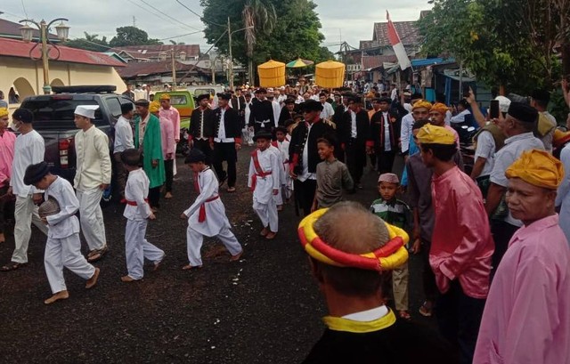 Salat Idul Adha Di Kesultanan Ternate Kumparan