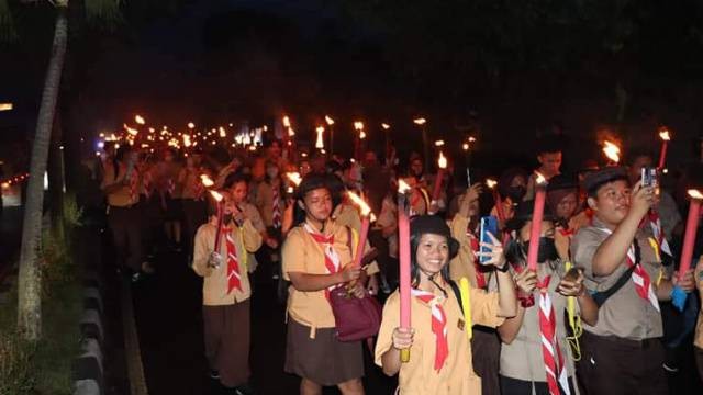 Upacara Taptu Dan Pawai Obor Meriahkan Hari Kemerdekaan Ri Ke Di