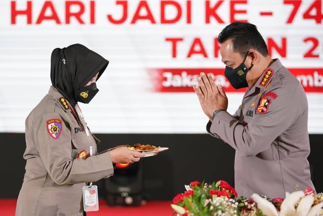 Kapolri Bicara 2 Langkah Reformasi Kultural Polri Di HUT Ke 74 Polwan