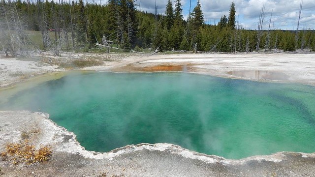 Wisata Pemandian Air Panas Di Jawa Barat Yang Menarik Kumparan