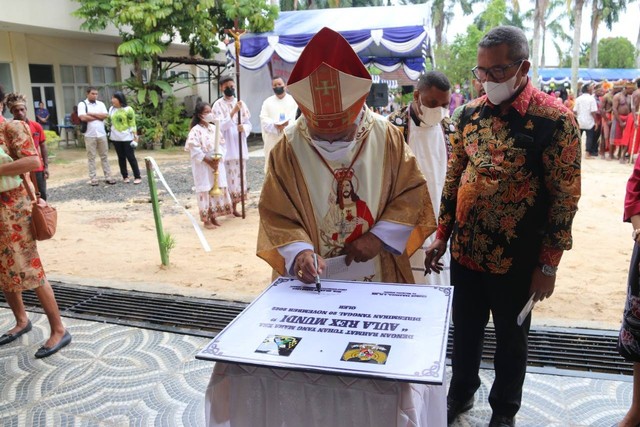 Aula Rex Mundi Gereja Katedral Kota Sorong Diresmikan Di Perayaan HUT