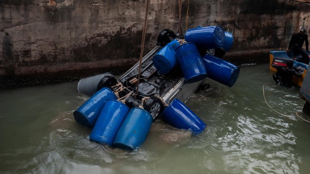 Fakta Fakta Mobil Terjun Ke Laut Di Pelabuhan Merak Kumparan