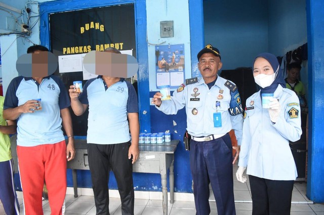 Ciptakan Lingkungan Bersih Dari Narkoba Rutan Rembang Adakan Tes Urine