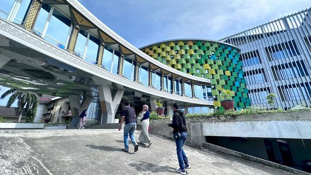 Foto Gedung Baru Perpustakaan Wilayah Aceh Mulai Ramai Kumparan