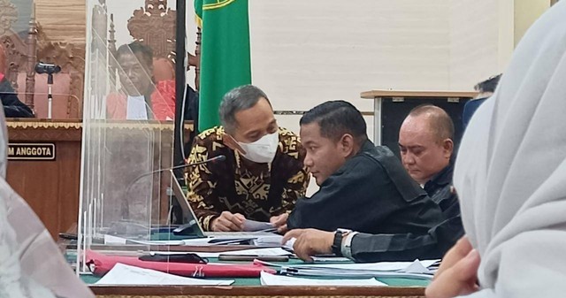 Rekening Diblokir Kpk Eks Rektor Unila Karomani Saya Hidup Seperti