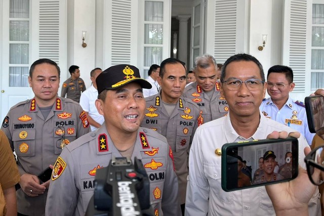 Irjen Karyoto Temui Heru Budi Bahas Macet Jelang Libur Panjang Lebaran