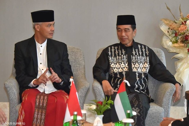 Jokowi Pak Prabowo Siang Ini Ke Rumah Saya Di Solo Kumparan