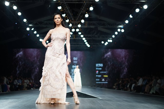 Jakarta Fashion Week Jadwal Lokasi Dan Info Lainnya Kumparan