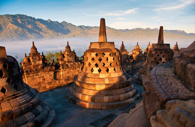 Destinasi Wisata Candi Borobudur Beserta Harga Tiket Masuknya