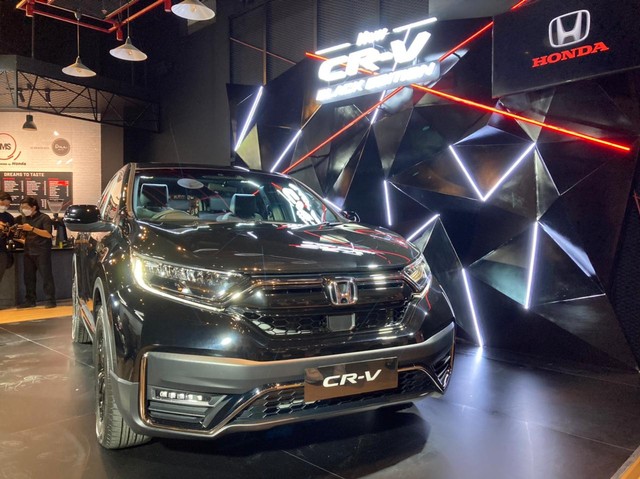 Honda Cr V Black Edition Resmi Meluncur Serba Hitam Kumparan