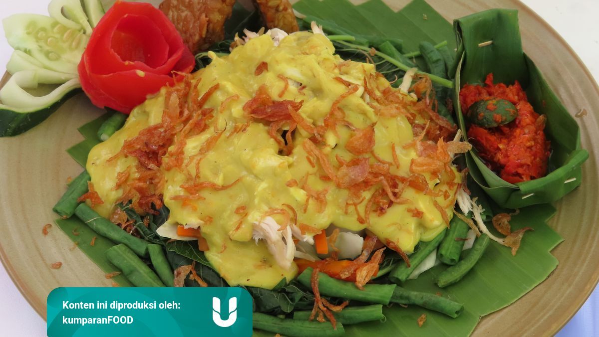Blayag Kuliner Bali Yang Padukan Ketupat Dan Urap Sayuran Segar Kumparan Com