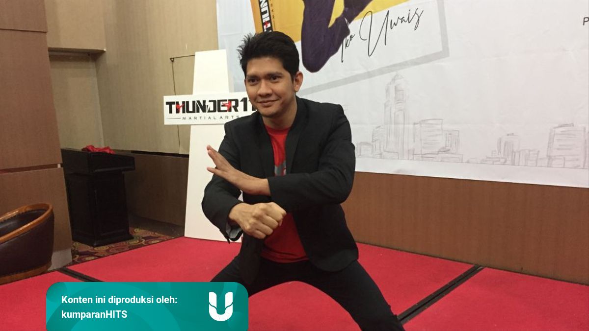Iko Uwais Dirikan Sekolah Bela Diri Kumparan Com<script async src=