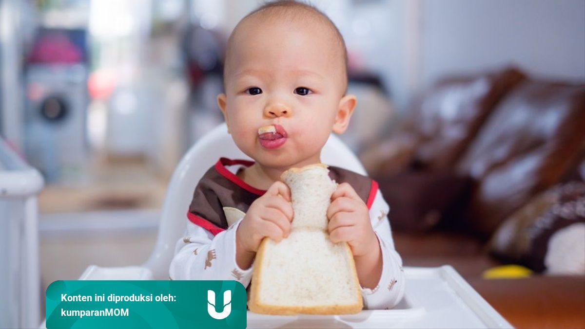 5 Hal Yang Harus Jadi Perhatian Bila Ingin Beri Bayi Camilan Kumparan Com