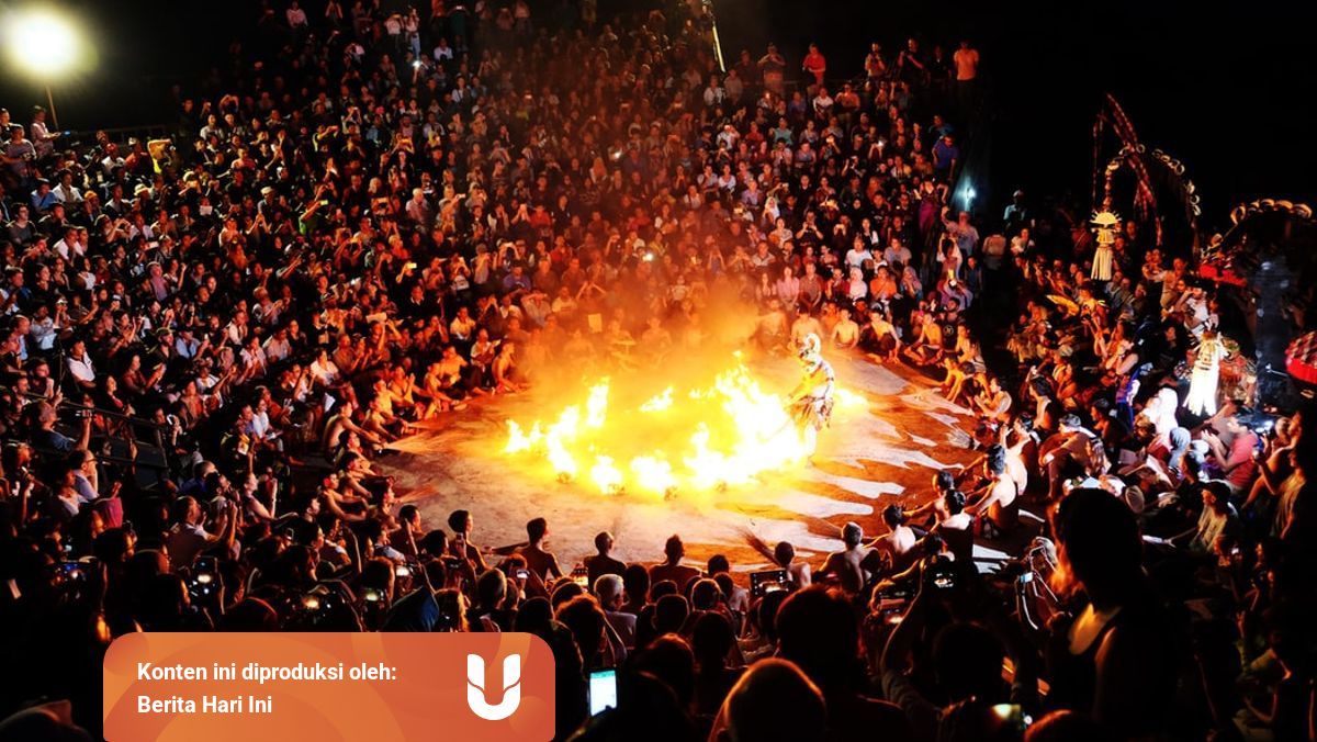 6 Properti Tari Kecak Bara Api Hingga Tempat Sesaji Kumparan Com