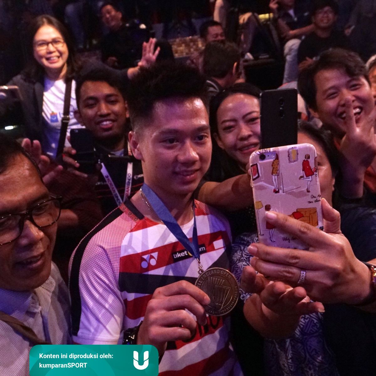 Ibunda Kevin Sanjaya Terharu Saksikan Video Perjuangan Sang Anak Kumparan Com