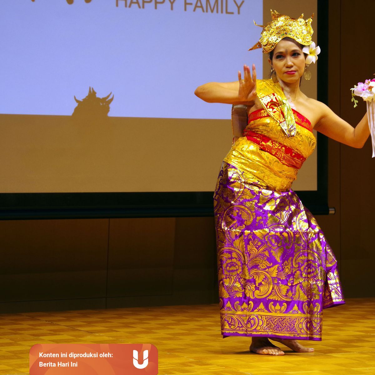 Mengenal Ragam Gerak Tari Tunggal Di Indonesia Kumparan Com