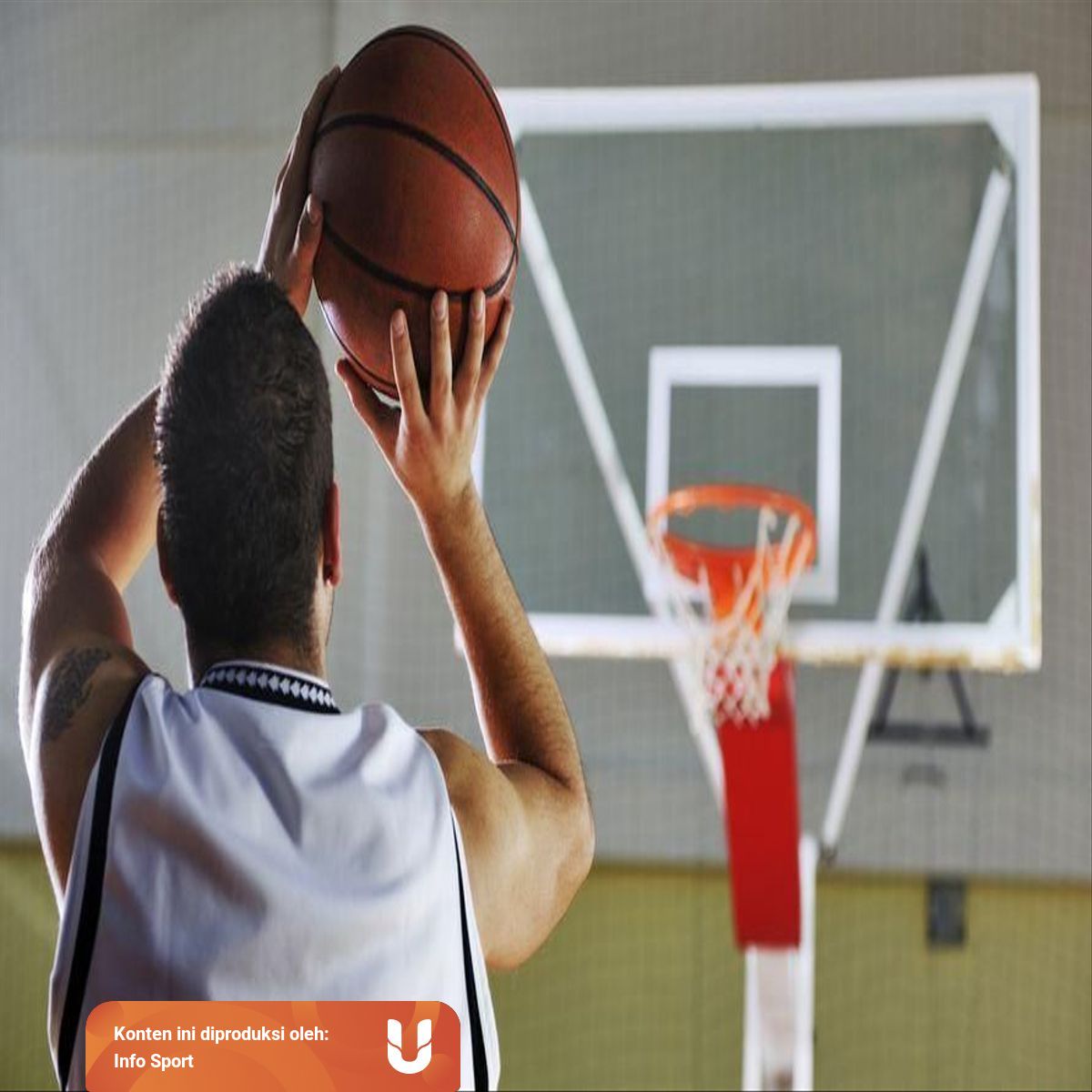 Cara Melakukan Tembakan Shooting Satu Tangan Dalam Bola Basket Kumparan Com