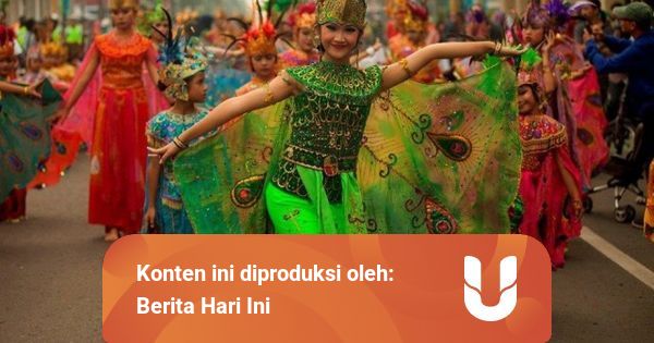 Pola Lantai Tari Merak Representasi Kehidupan Burung Merak Kumparan Com