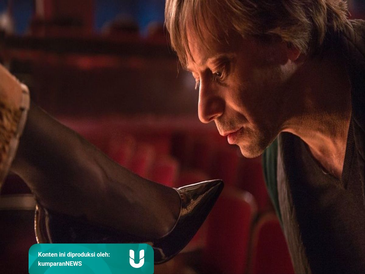 5 Novel Erotis Dunia Selain Fifty Shades Of Grey Kumparan Com