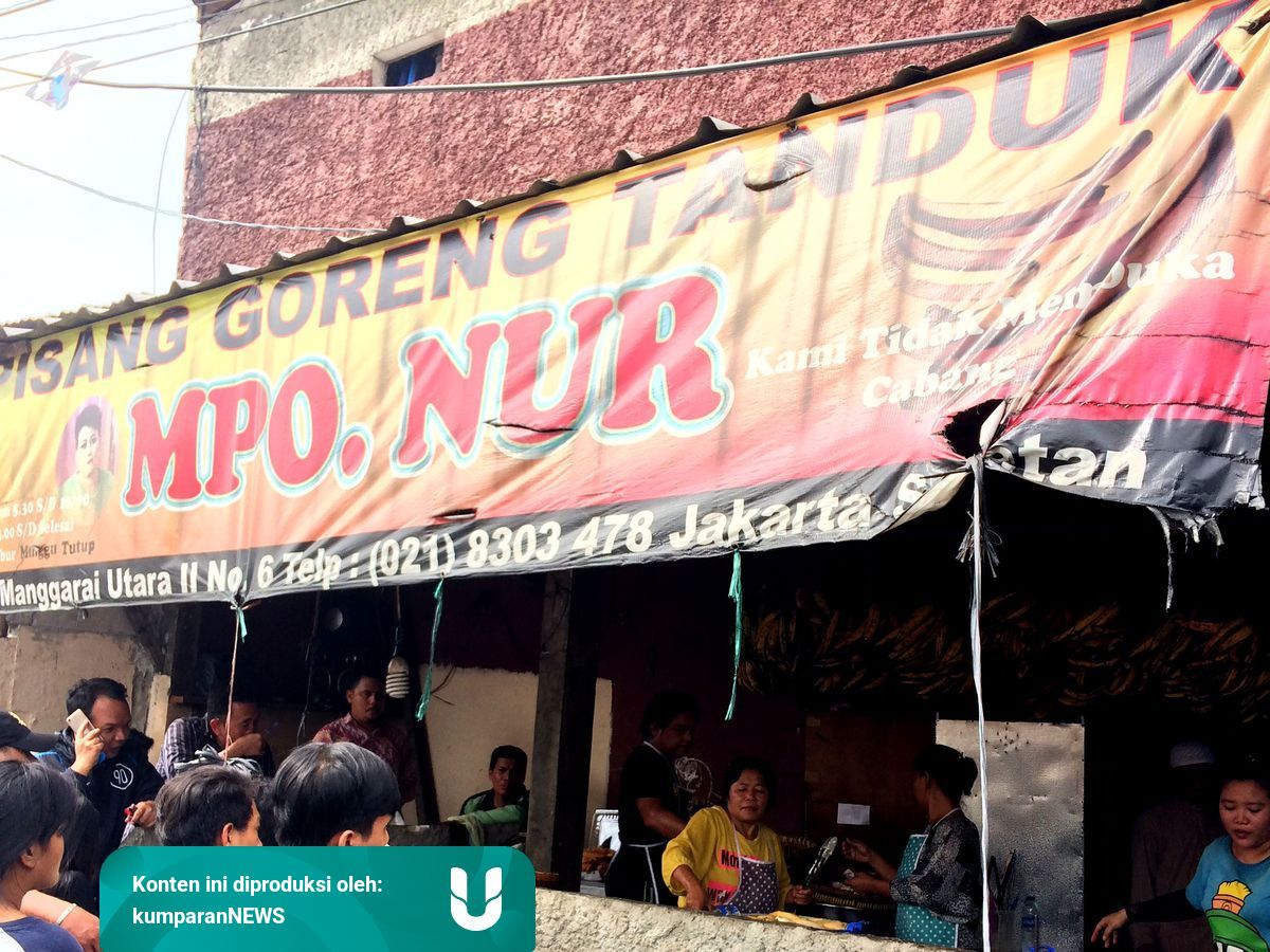 Mengorek Rahasia Dapur Pisang Goreng Manggarai Yang Laris Manis Kumparan Com