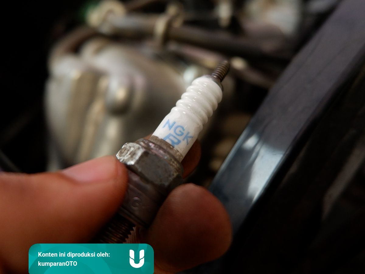 Begini Cara Cek Dan Ganti Busi Motor Honda Vario Dirumahaja Kumparan Com