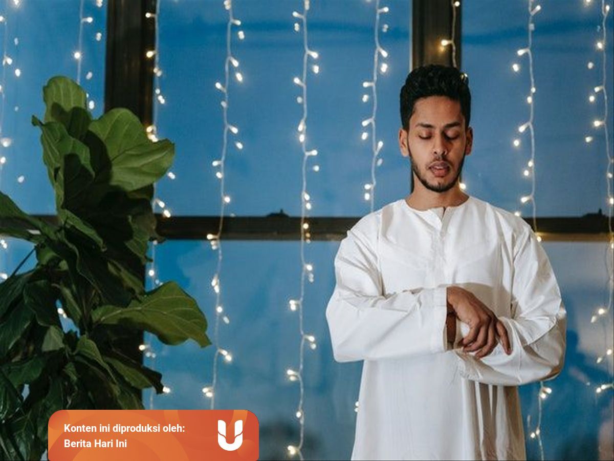 Arti Mimpi Sholat Menandakan Kebaikan Sekaligus Bentuk Teguran Kumparan Com Arti Mimpi Sholat Menandakan Kebaikan Sekaligus Bentuk Teguran Kumparan Com