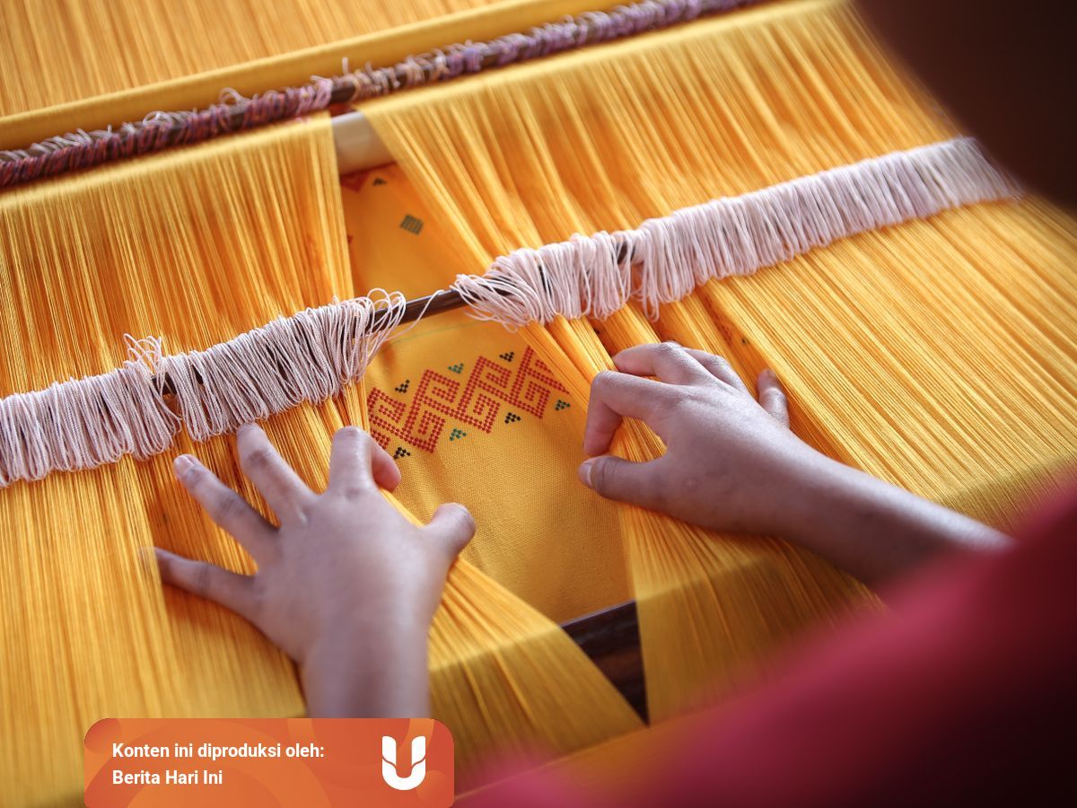 Kerajinan Tekstil Tradisional Pengertian Fungsi Dan Contohnya Kumparan Com