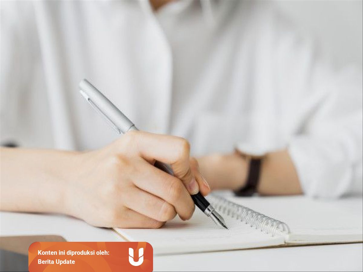 Struktur Teks Biografi Ada 3 Perhatikan Saat Menulis Biografi Kumparan Com