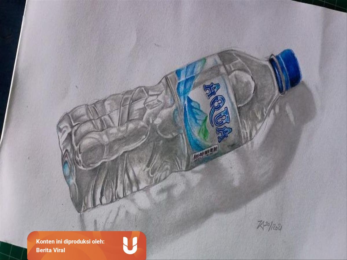Pria Gambar Botol Air Mineral Mirip Aslinya Hingga Dihubungi Pihak Perusahaan Kumparan Com