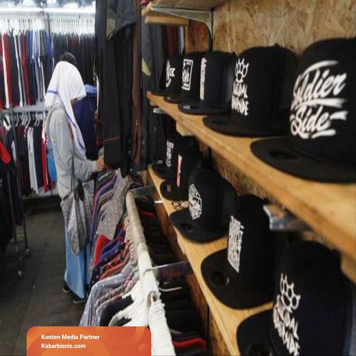 Mau buka bisnis clothing distro? Simak kiat berikut ...