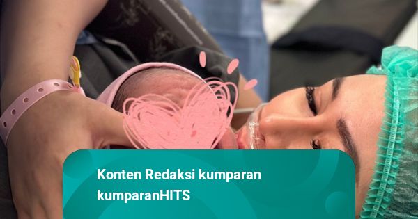 5 Berita Populer: Denise Ditemani Editor saat Lahiran; Chris Martin Berpantun