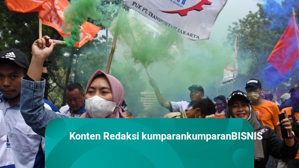 BPJS Watch: UMP 2023 Berpotensi Cacat Hukum, Daya Beli Buruh Bisa Tergerus