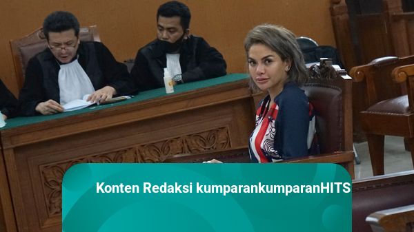 Alasan Nikita Mirzani Menangis saat Bacakan Eksepsi di PN Serang