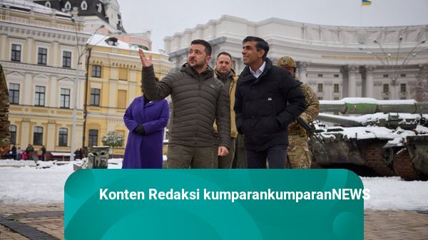 Foto: Momen PM Inggris Rishi Sunak saat Berkunjung ke Kiev, Ukraina