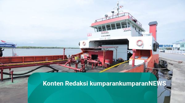 Polisi Gagalkan Penyelundupan 268 Ribu Liter BBM Oplosan di Belawan Sumut