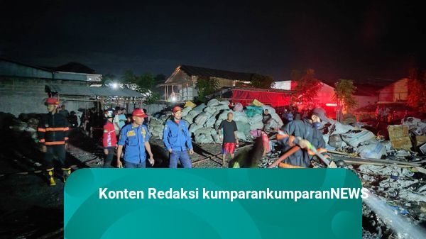 Mesin Penggilingan Plastik Meledak, Satu Pabrik Ludes Terbakar