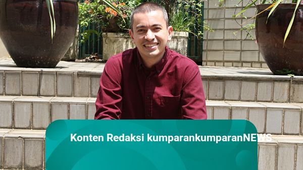 Serba-serbi Rian Ernest Mundur dari PSI