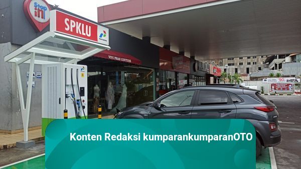 Amankah Ngecas Mobil Listrik di Bawah Guyuran Hujan?