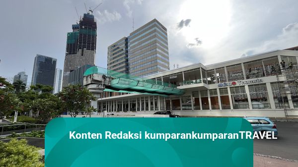 Sayangnya Sudah Dibongkar, JPO Pertama di Indonesia Ada di Depan Sarinah