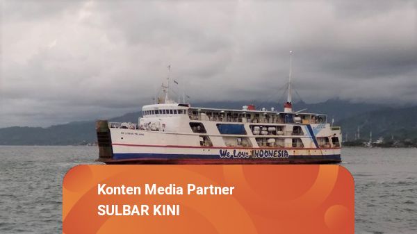 Kembali Berlayar, KM Laskar Pelangi Bawa 138 Penumpang dari Balikpapan ke Mamuju | kumparan.com