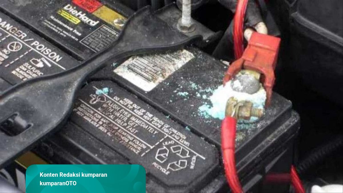 Penyebab dan Efek Munculnya Serbuk Putih pada Kepala Aki 