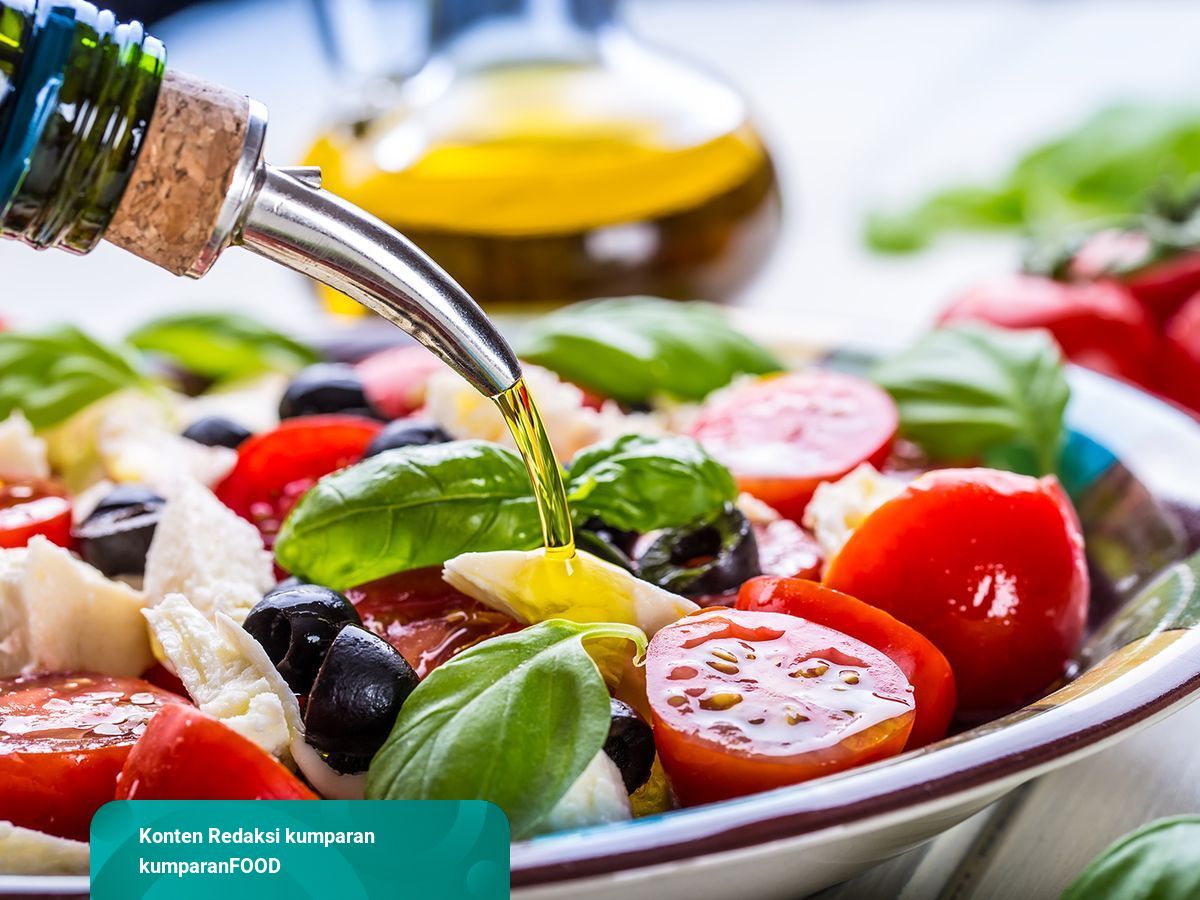 7 Jenis Minyak Yang Cocok Jadi Dressing Salad Kumparan Com
